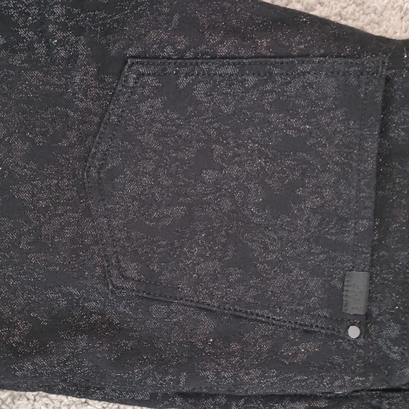 Jen 7 by for all mankind - Picture 6 of 8